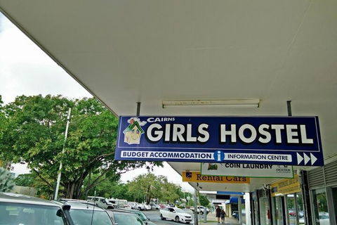 Cairns Girls Hostel - St Kilda Accommodation 1