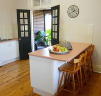 The Bank B  B West Wyalong - St Kilda Accommodation
