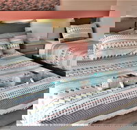 Mollymook Ocean View Motel Reward Long Stays - Over 18's Only - St Kilda Accommodation