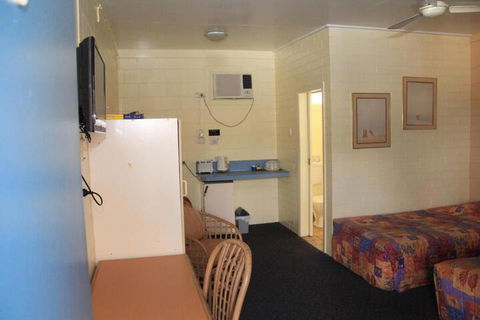 Burdekin Motor Inn - St Kilda Accommodation 4