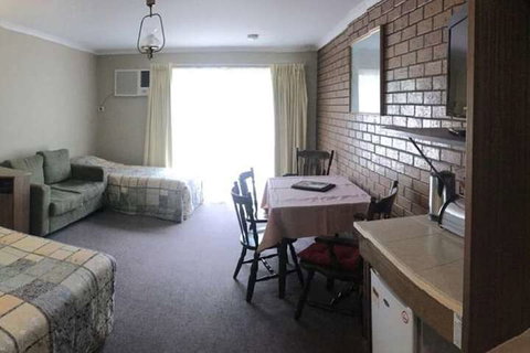 Cardigan Lodge Motel - St Kilda Accommodation 5