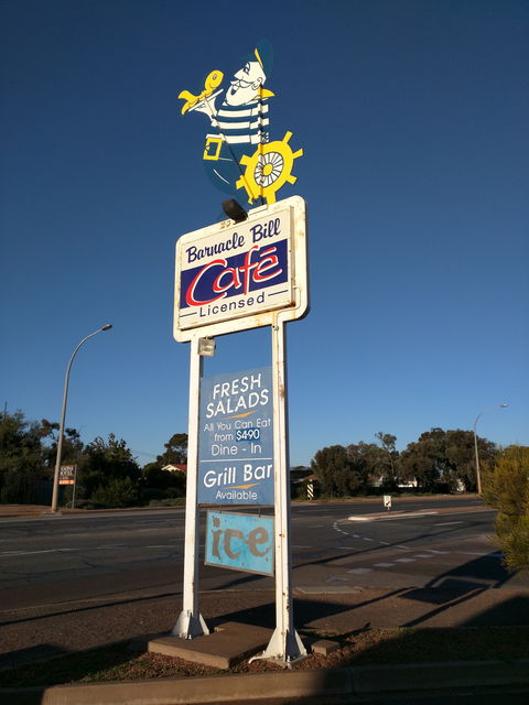 Barnacle Bill Family Seafood Restaurant - St Kilda Accommodation 3