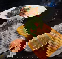 Eight Bowls Pho - St Kilda Accommodation