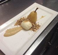 Logan's Cafe Restaurant - St Kilda Accommodation