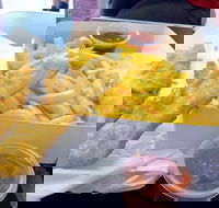 Dory's Fish And Chippery