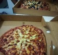Hotline Pizza Pasta  Ribs - St Kilda Accommodation