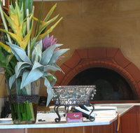 Amici Ristorante Pizzeria Bar - St Kilda Accommodation