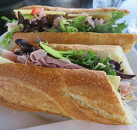 Deloraine Deli - St Kilda Accommodation