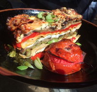 Treehouse on Belongil - St Kilda Accommodation