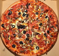 Big Al's Pizza - St Kilda Accommodation