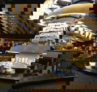 Nikuya - St Kilda Accommodation