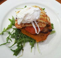 The Dolphin Cafe - St Kilda Accommodation