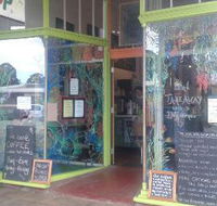 Japunumop Noshery - St Kilda Accommodation