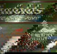 The Hungry Hare - St Kilda Accommodation