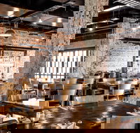 Heisenberg Haus - St Kilda Accommodation