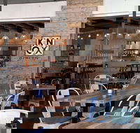Knox Dining - St Kilda Accommodation