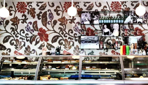 Angelucci - St Kilda Accommodation 0