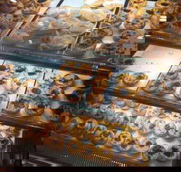 Lisbon Love Patisserie - St Kilda Accommodation