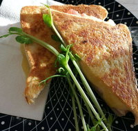 Deckchair Cafe - St Kilda Accommodation
