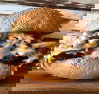 Getta Burger - Springwood - St Kilda Accommodation