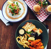 Intersection Tavern - St Kilda Accommodation