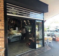 Con's Continetal Deli - St Kilda Accommodation
