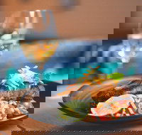 Low  Lofty's - St Kilda Accommodation