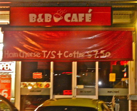 B&B Café - St Kilda Accommodation 0