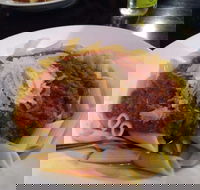 Vic Hotel - St Kilda Accommodation