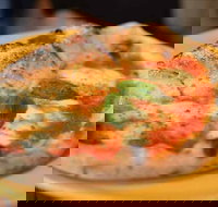 Amici Ristorante Pizzeria - St Kilda Accommodation