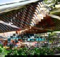 Beach Hotel - St Kilda Accommodation