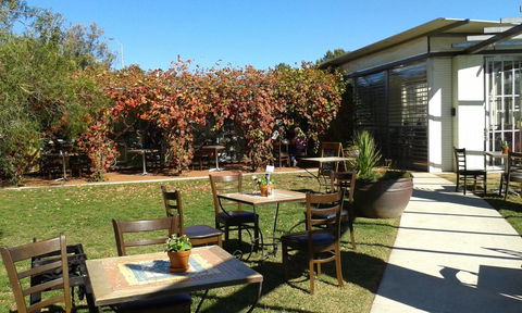 Riverbank Of Queanbeyan Cafe - St Kilda Accommodation 1