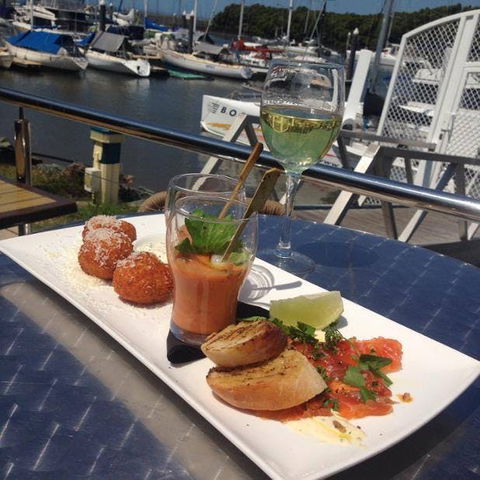 Queensland Cruising Yacht Club - St Kilda Accommodation 0