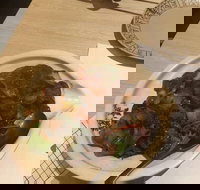 Canton Bay - St Kilda Accommodation