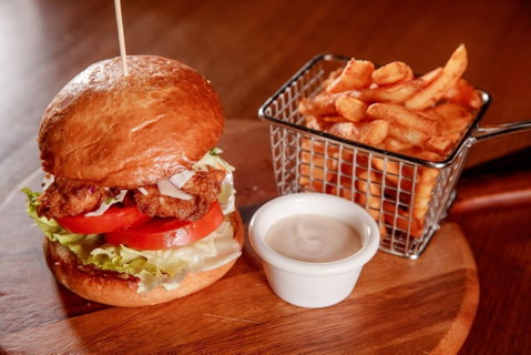 R Bar & Kitchen - St Kilda Accommodation 0