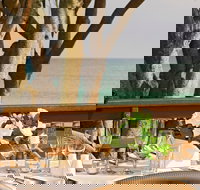 Fishheads at Byron - St Kilda Accommodation