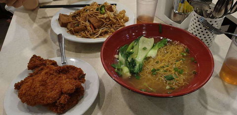 Golden Harvest - St Kilda Accommodation 0