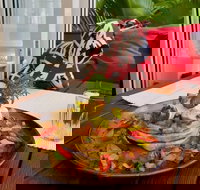 Underground Palm Cove - St Kilda Accommodation