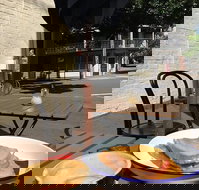 Welsh Blacks - St Kilda Accommodation