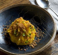 Greasy Zoes - St Kilda Accommodation