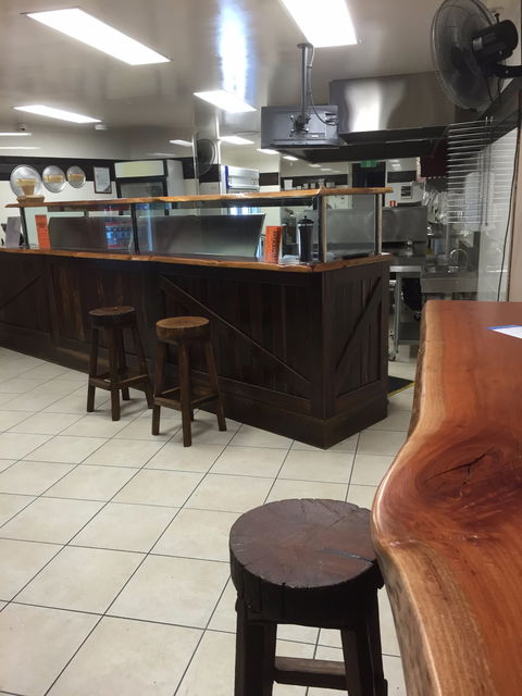 Stockmans Pizza - St Kilda Accommodation 1