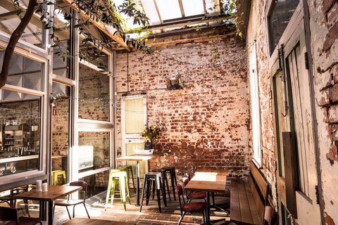 Auction Rooms - St Kilda Accommodation 1