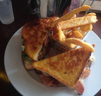 Three C's Cafe - St Kilda Accommodation
