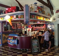 Cruzin' in the 50's Diner - St Kilda Accommodation