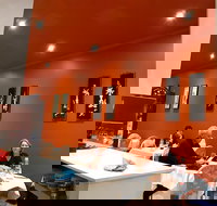 Heng's Asian Cuisine - St Kilda Accommodation