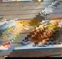 Noble Falls Tavern - St Kilda Accommodation