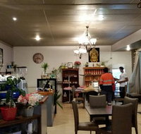 8 Thai Ladies - St Kilda Accommodation