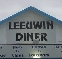 Leeuwin Diner - St Kilda Accommodation