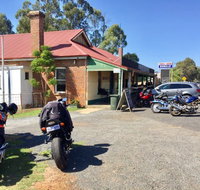 Mumby Tavern - St Kilda Accommodation