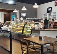 D  M's Bakery Cafe - St Kilda Accommodation
